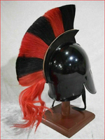 Casque de Troye corinthien grec médiéval avec plume noire, armure en métal poli traditionnelle pour chevalier
