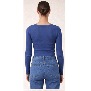 Haut court polyvalent pour femme avec col côtelé, manches longues, tissu doux et extensible, essentiel pour le quotidien, à superposer, fabriqué en Inde - Product Image 3