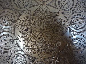 Assiettes de Présentation Haut de Gamme Modernes en Acier Inoxydable Écologiques – Vaisselle Décorative (100 pièces) pour Mariages, Fêtes et Événements - Product Image 4