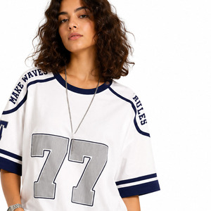 Vente en gros de t-shirts de football américain vintage pour femmes, personnalisés, à manches raglan surdimensionnées, hauts de sport, marque privée, streetwear - Product Image 5