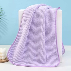 Serviette de toilette de luxe en coton épais ultra doux pour salle de bain, spa, gym, avec logo personnalisé, fournisseur en gros, serviette de toilette en coton rayée - Product Image 3