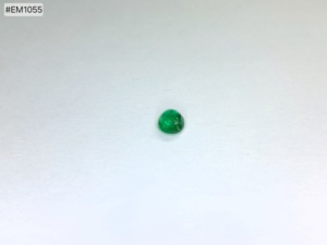 Esmeralda Zambiana de Forma Ovalada de 0.69ct, Gema Suelta Premium, Tono de Color Suave, Acabado Superior para Colecciones de Joyería Ligera - Product Image 4
