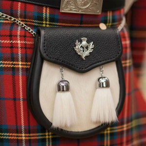 Portefeuille écossais en cuir pour enfants et jeunes, accessoire le plus vendu pour kilt et tenue des Highlands - Product Image 4