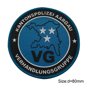 Écussons tissés personnalisés, design de logo haute définition, badge en tissu durable pour uniformes et vêtements - Product Image 2