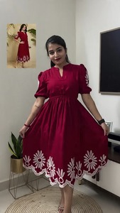 ชุดเดรสสไตล์ตะวันตก ARYA 2026 รุ่นใหม่ประจำฤดูร้อน น่ารัก แฟชั่นลำลอง พิมพ์ลาย ยาวคลุมเข่า ทรงหลวม สำหรับผู้หญิงไซส์พลัส คอวี ผ้าเรยอน - Product Image 2