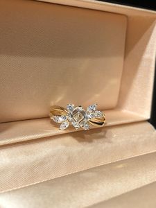Bague en cluster de diamants taille Asscher de 1,01 carat, motif flocon de neige, cultivés en laboratoire, en or massif 14 carats, bijoux fins pour demande en mariage, pour la mariée - Product Image 1