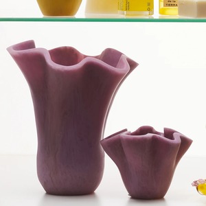 Jarrón de Flores Artesanal Moderno de Resina con Colores Personalizados, Ecológico, Duradero, para Decoración de Mesa, Bodas y Hogar - Aura Artesanal AARV1 - Product Image 3