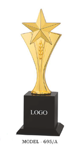 Trophée étoile en métal modèle 695, récompense plaquée métal pour les sports et les jeux avec gravure, base en bois noir - Product Image 4