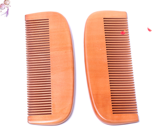 Peine de Madera Natural para el Cabello, Peine de Madera Hecho a Mano con Dientes Anchos para Hombres, Mujeres y Uso en Salones - Product Image 1