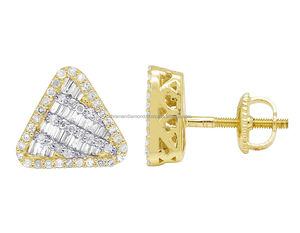 Boucles d'oreilles clous de luxe pour femme en or massif 10K, motif géométrique triangle, serties de moissanite taille baguette – Cadeau tendance pour fêtes, mariages, anniversaires - Product Image 4
