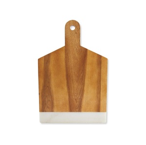 Tabla de cortar de madera rectangular con mango, patrón de grano natural, para preparación de alimentos - Product Image 4