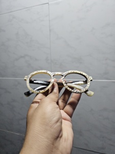 Lunettes rondes en corne de mouton faites à la main, imitation antique, montures artisanales naturelles - Product Image 3