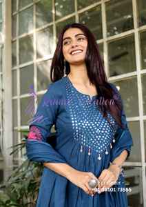 Ensemble de costume en coton de qualité supérieure pour femmes, vêtements ethniques indiens élégants, au meilleur prix de gros - Product Image 5