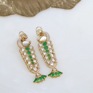 Pendientes Colgantes de Pavo Real Chapados en Oro con Acabado de Piedra de Cristal, Material de Latón Chapado, Perfectos para Fiestas, Accesorios de Moda para Ocasiones Especiales - Product Image 2