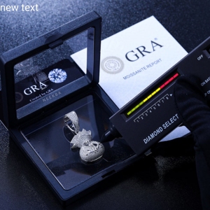 Colgante de Plata 925 con Moissanita en Forma de Bolsa de Dinero - Piedras Engastadas a Mano con Precisión, Colgante de Bolsa de Dinero con Diamantes - Product Image 5