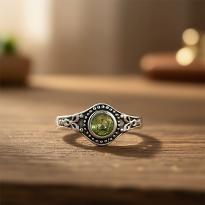 3.6 Grams Fine <b>Peridot</b> <b>Ring</b> - Product Image 3