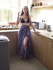 Traje de Baño Bikini para Mujer, Estampado a Mano con Técnica Zari, Color Índigo Bagru, Algodón, Logotipo Personalizado, Reversible, Ecológico y Transpirable - Product Image 4