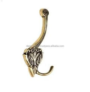 It Features Leaf Patten For Brass Wall Hook Handcraft Home Decoration And These Are Desnig For Hanging - Product Image 6