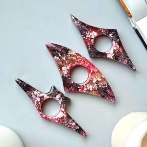 Soporte de Resina para Páginas de Libros |   Lector de Pulgar para Venta al por Mayor, Soporte de Resina para Páginas de Libros |   Herramienta de Lectura con el Dedo Pulgar para Tiendas Minoristas - Product Image 2