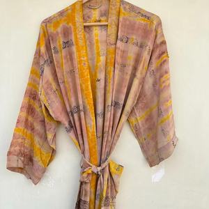 Kimono vintage fait à la main en soie Tye Dye pour elle robe de lune de miel kimono à fleurs en soie pour la plage - Product Image 1