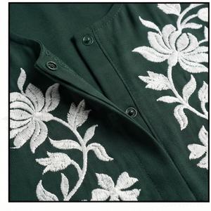 Nueva Abaya de Lujo Personalizada de Poliéster Satinado con Cuello en V, Adornada con Cuentas, Ligera, Estilo Kaftán, Vestido de Gala Esencial de Longitud Completa con Sujetador Incorporado - Product Image 4