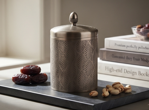 Boîte de rangement cylindrique en métal argenté gravée de feuilles botaniques personnalisées, pour fruits secs et en-cas - Product Image 5