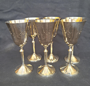 Copa de Vino de Metal con Acabado Dorado Vintage, Colección con Diseño Grabado de Cardo, Copa de Cóctel Elegante, Vajilla Decorativa, Barware de Lujo - Product Image 1