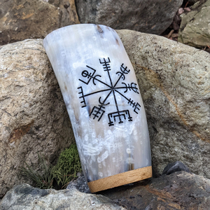 Tasse en corne de buffle naturelle faite à la main tasse en corne à boire de style viking écologique pour bière hydromel vin style nordique médiéval par FWE - Product Image 4