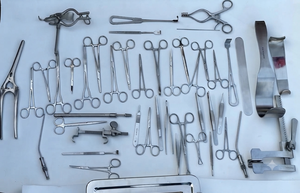 Ensemble de chirurgie pédiatrique de base de 10 pièces en acier inoxydable, réutilisable et stérilisable, instruments chirurgicaux pour enfants - Product Image 1