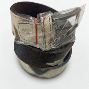 Nuevo Cinturón de Cuero con Pelo de Alta Calidad, Hebilla de Acero, Ligero y Ecológico, en Venta Online - Product Image 1