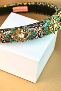 Diadema de Tela con Cuentas Bordadas de la India, Artesanía Md, Diadema Multicolor para Mujeres y Niñas - Product Image 4