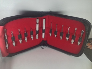 Kit d'outils 7-en-1 tout-en-un pour l'extraction des points noirs et des comédons, pince à points noirs, extracteur d'acné et de boutons (5, 6, 8, 9, 10 pièces) - Product Image 5