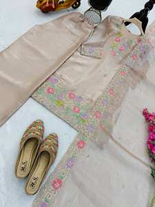 Ensemble ethnique festif pour femmes, directement de l'usine – Fournisseur OEM et marque privée pour l'exportation - Product Image 4