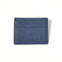 Best-seller 2024 - Porte-cartes fin en cuir Saffiano fait main Castello - Vert marine, gris, noir - Fermeture ouverte - Doublure en polyester - Embossé