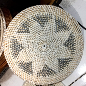 แผ่นรองจานหวายสีน้ำตาลสานด้วยมือทนทานเป็นมิตรต่อสิ่งแวดล้อมเครื่องใช้บนโต๊ะอาหารสำหรับตกแต่งตามสั่ง - Product Image 4
