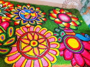 Tapis mural traditionnel Rangoli pour décorer la maison, idéal pour Diwali, les mariages et les fêtes. Tapis Rangoli prêt à l'emploi. Vente OEM. - Product Image 6