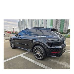 Porsche Cayenne 3.0 2024 con Caja de Cambios Automática, 66,400 km, Volante a la Izquierda, Asientos de Cuero, Cámara Trasera - Product Image 3