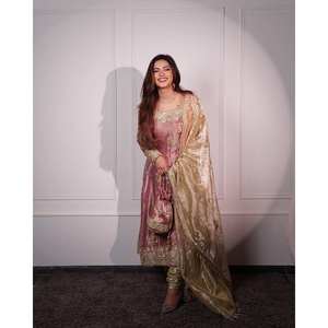 Hermoso Vestido de Noche con Bordado de Lentejuelas, Vestido de Fiesta con Dupatta - Product Image 2