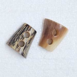 Puntas de Cuerno Negro 100% Naturales, Hechas a Mano, Pulimentadas, Ecológicas y Personalizadas para Prendas y Otros Usos, de la India - Product Image 3