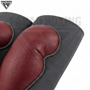 Genouillères en cuir synthétique de haute qualité, durables, fabriquées au Pakistan, tendance, personnalisées, à prix de gros - Product Image 5