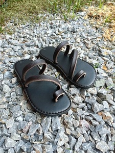 Sandalias de Hombre Premium con Tira en T, Parte Superior de Cuero Genuino, Calzado Casual Cómodo para Verano, Zapatos Elegantes con Punta Abierta, Venta al Por Mayor OEM - Product Image 4