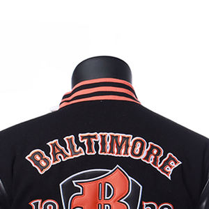 Veste universitaire en laine 100% de haute qualité, sur mesure, pour hommes, avec logo brodé personnalisé, fabrication en gros, faible MOQ. - Product Image 5