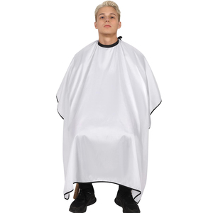 ผ้าคลุมตัดผมช่างมืออาชีพแบบสั่งทำ ขายดี ปรับขนาดได้ด้วยกระดุม ผลิตจากโพลีเอสเตอร์ พิมพ์ลายสวยงาม สำหรับร้านทำผม - Product Image 3