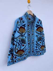 Veste d'hiver unisexe en coton brodé floral, tissée et matelassée, faite à la main, style bohème chic, respirante, TNT Suzani - Product Image 4