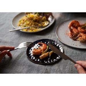 Petite assiette en céramique japonaise Rikizo HOGU 14,5 cm, fabriquée au Japon, glaçure texturée, grès, dessert, accompagnement, vaisselle, 2 couleurs - Product Image 4