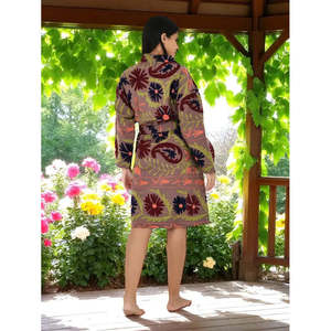 Chaqueta tipo túnica de algodón para mujer, estilo bohemio gitano, con frente abierto, bordado a mano Suzani, para ropa de resort. - Product Image 6