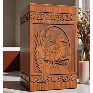 Urne funéraire en bois personnalisée avec message gravé, design par AYAANS - Product Image 2