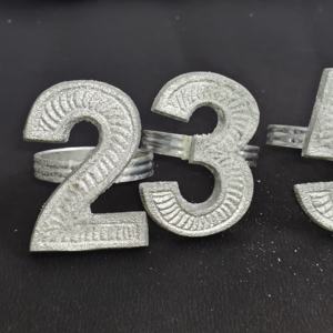 Anneau de serviette décoratif en aluminium, numéro 2 3 5 1 0, pièce unique, pour la décoration de table d'anniversaire et de célébration - Product Image 2