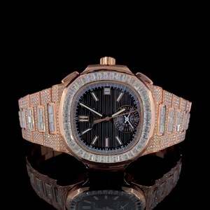 Reloj de Acero Inoxidable con Gema de Moissanita, Movimiento de Cuarzo de Precisión, Diseño Ligero, Duradero y Brillante para Uso Diario Unisex - Product Image 1
