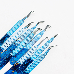 Pince à cils bleue très vendue, pointe en fibre pour volume intense, maintien optimal, précision chirurgicale, en acier inoxydable de qualité supérieure - Product Image 4